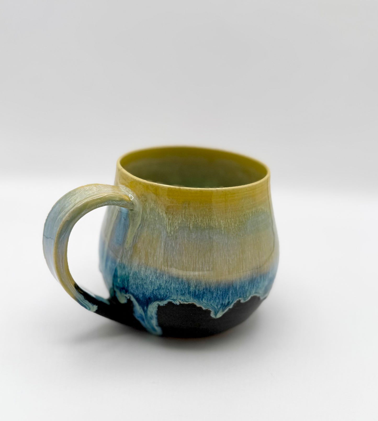 Round Cozy Mug