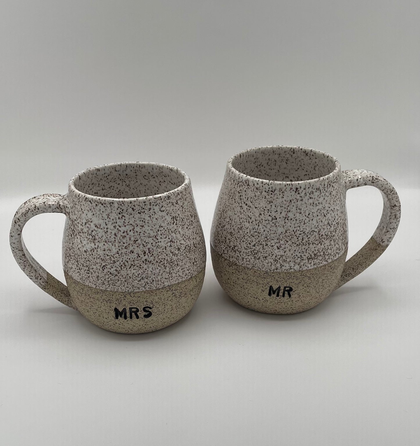 Minimalist - Mr & Mrs