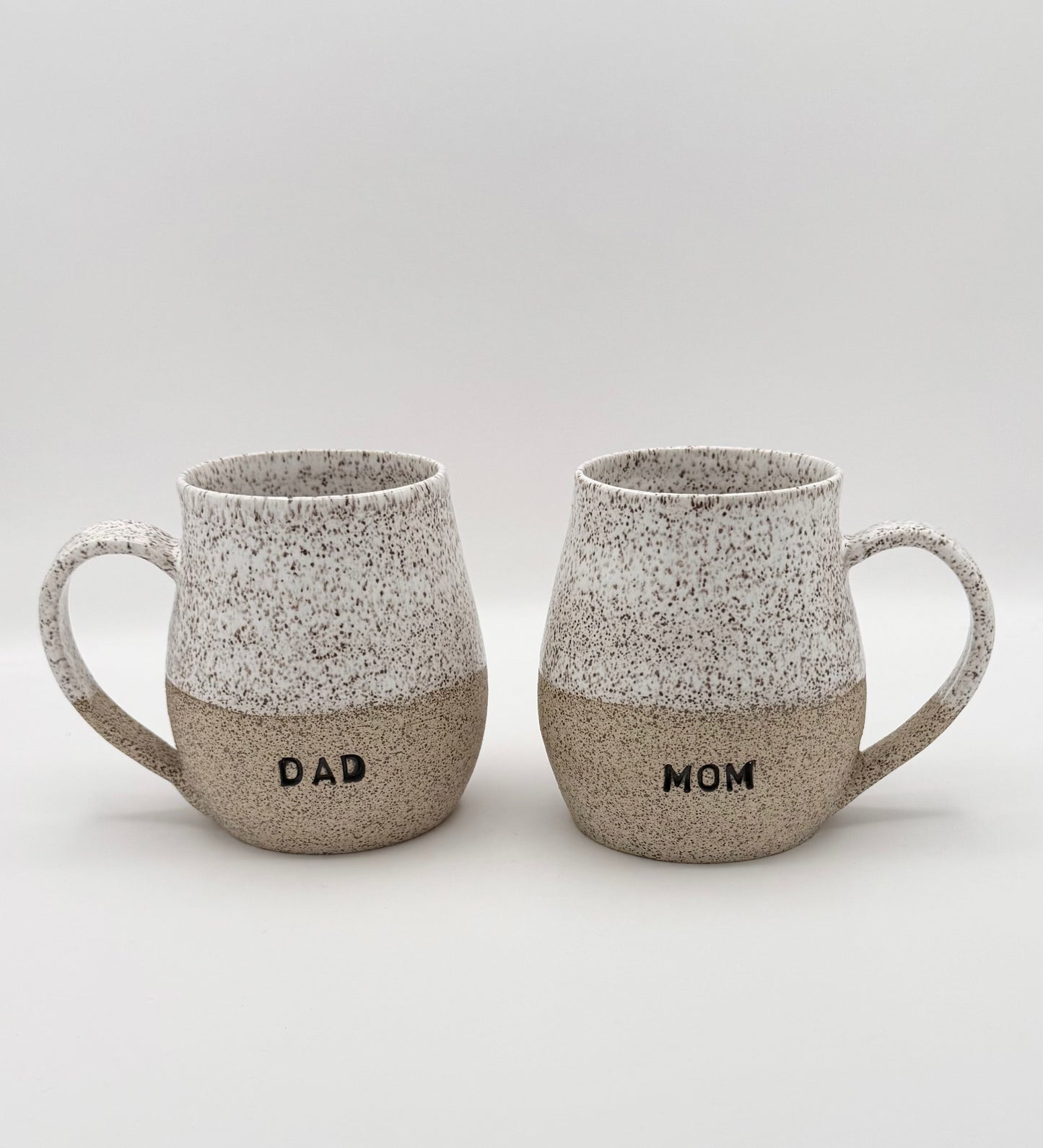 Minimalist - Mom & Dad Mug Pair