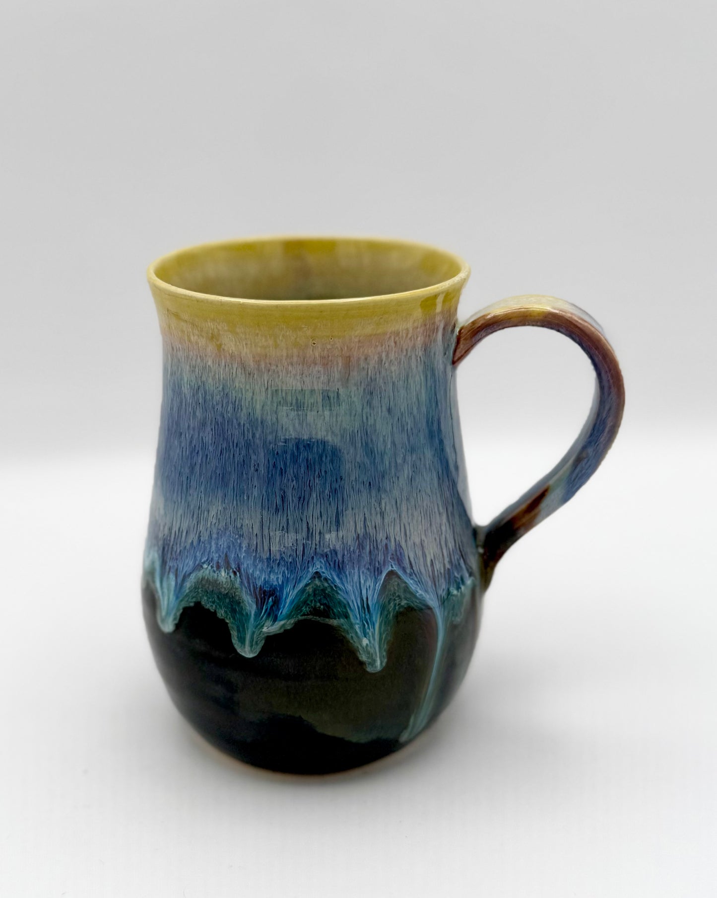 Curvy Mug