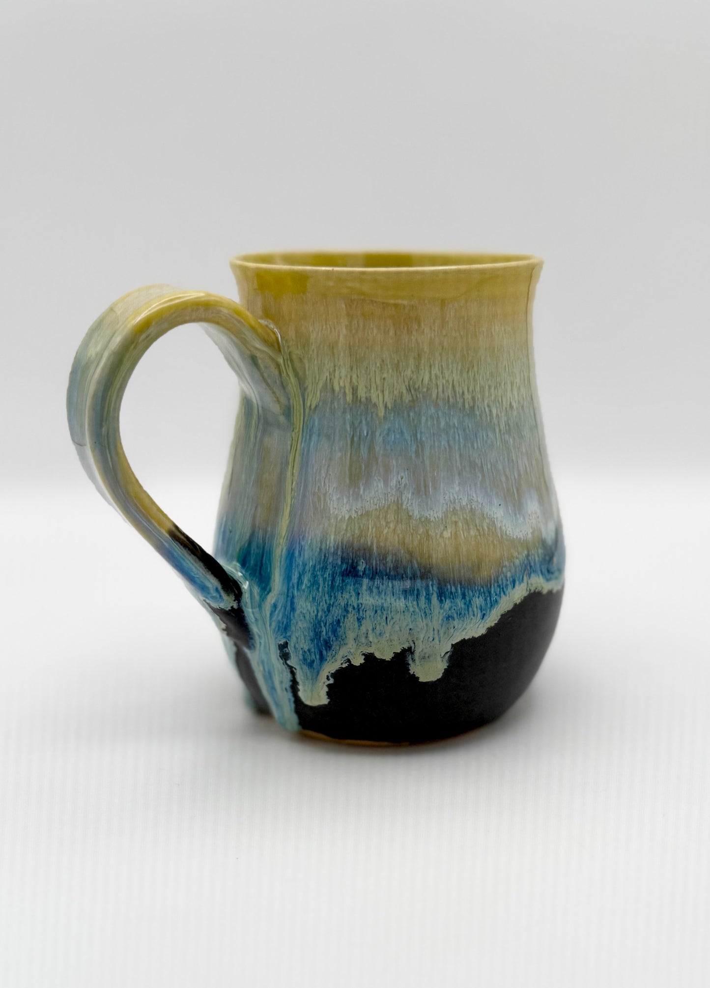 Curvy Mug